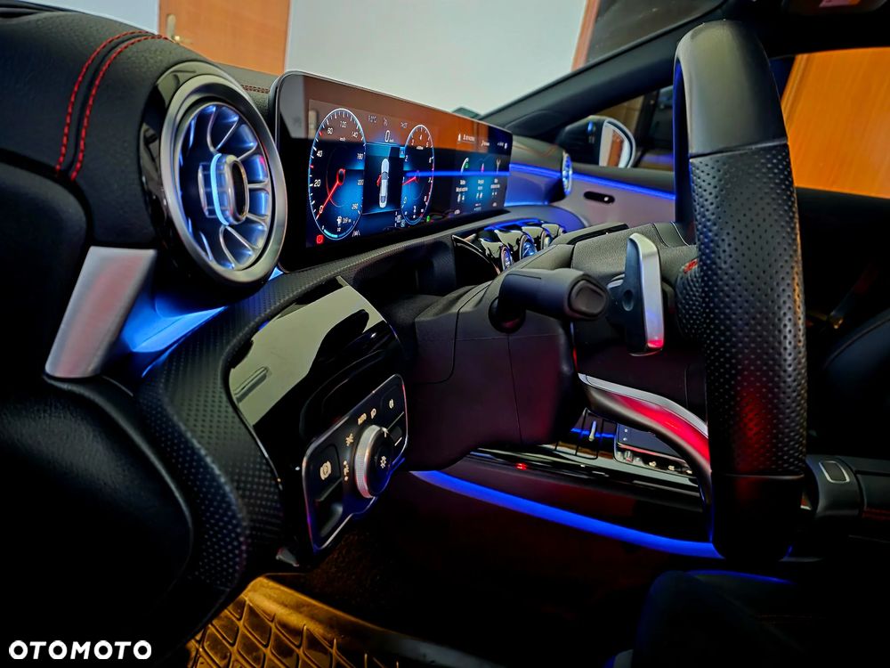 Mercedes-Benz CLA 200 4-Matic AMG Line 8G-DCT - 5