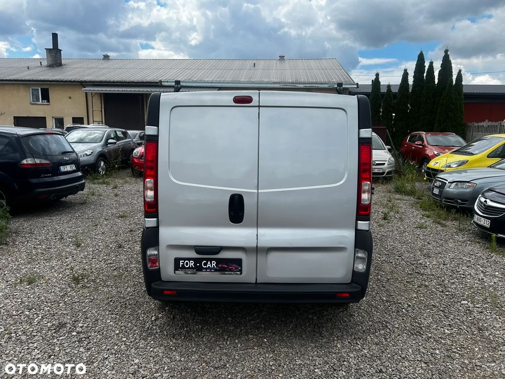 Renault Trafic - 10