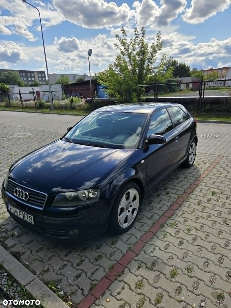 Audi A3 3-drzwiowe 1.6 Attraction - 1