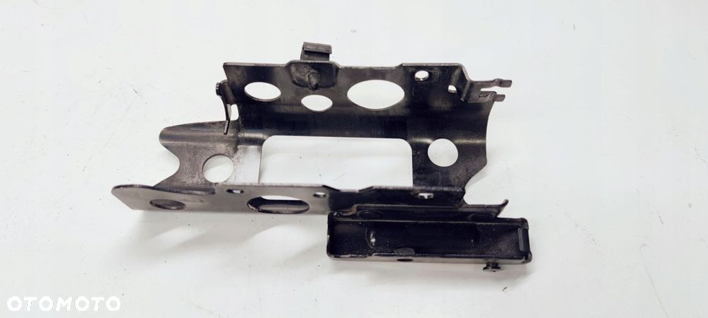 OBUDOWA POMPY PALIWA AUDI A3 2.0 TDI CR 5N0906274B - 4