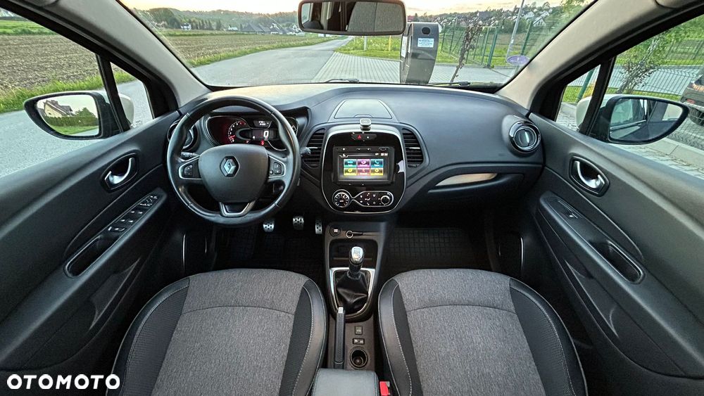 Renault Captur - 23