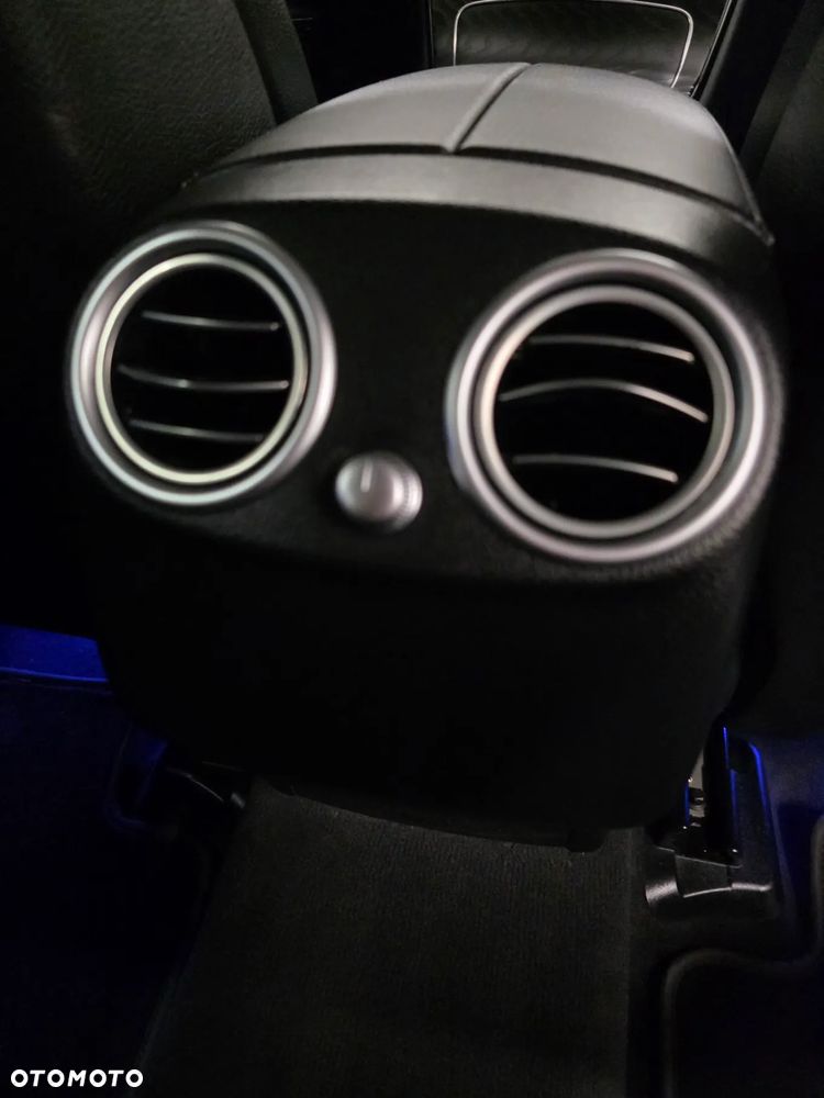 Mercedes-Benz GLC 300 de 4Matic 9G-TRONIC AMG Line Plus - 23