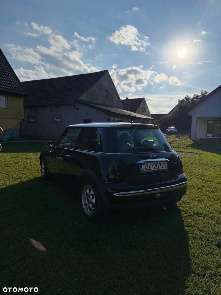 MINI Cooper Seven - 3