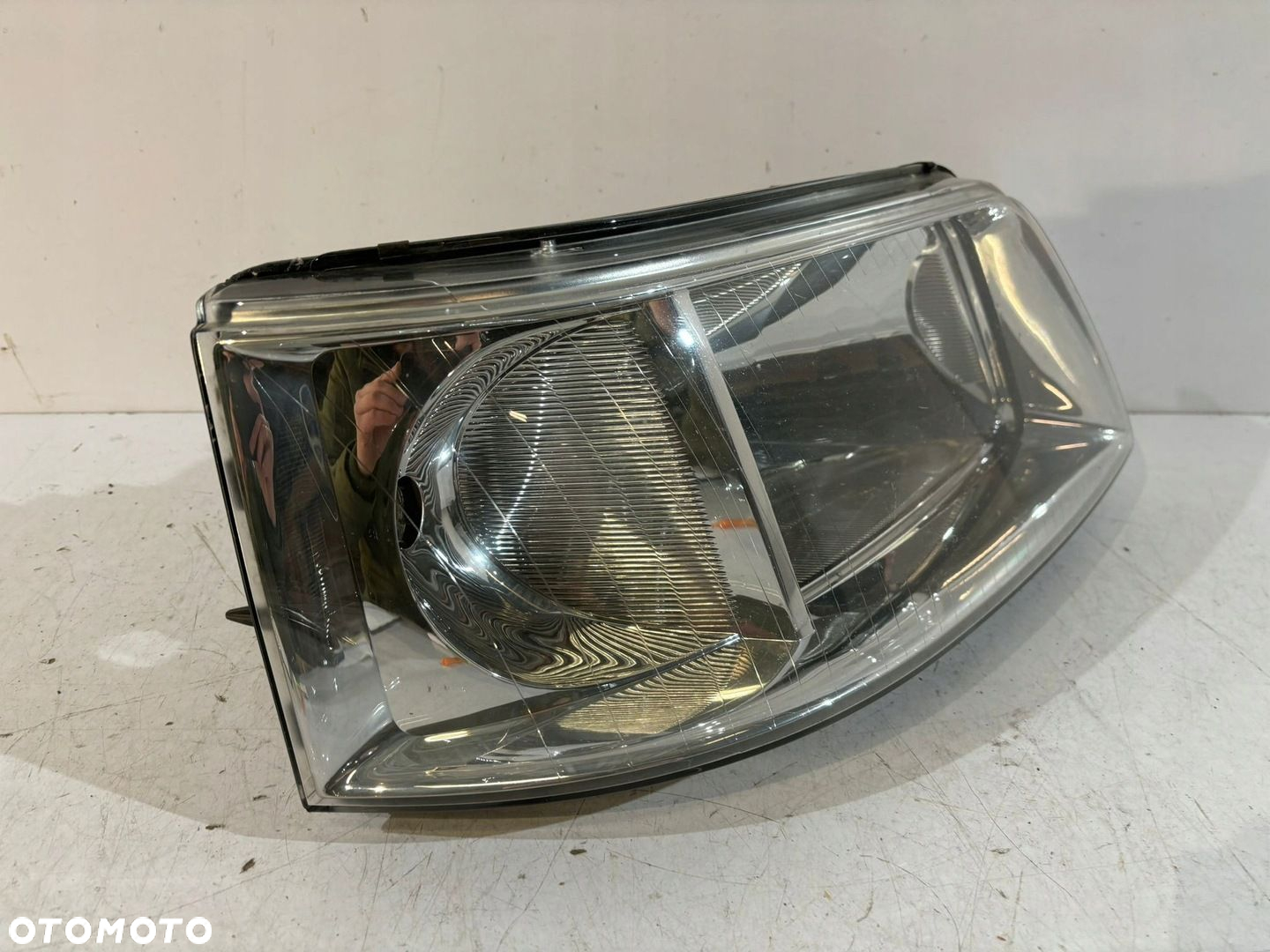 VOLKSWAGEN Transporter T5 Lampa Prawa - 16769 - 3