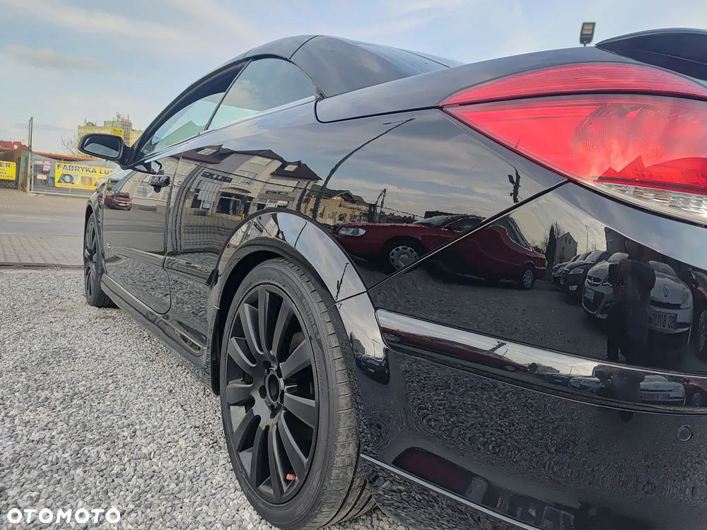 Opel Astra 1.6 Turbo Cosmo - 11