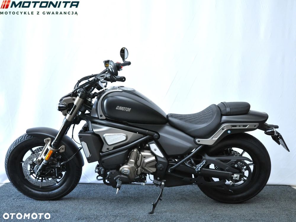 QJMOTOR SRV 700 - 14