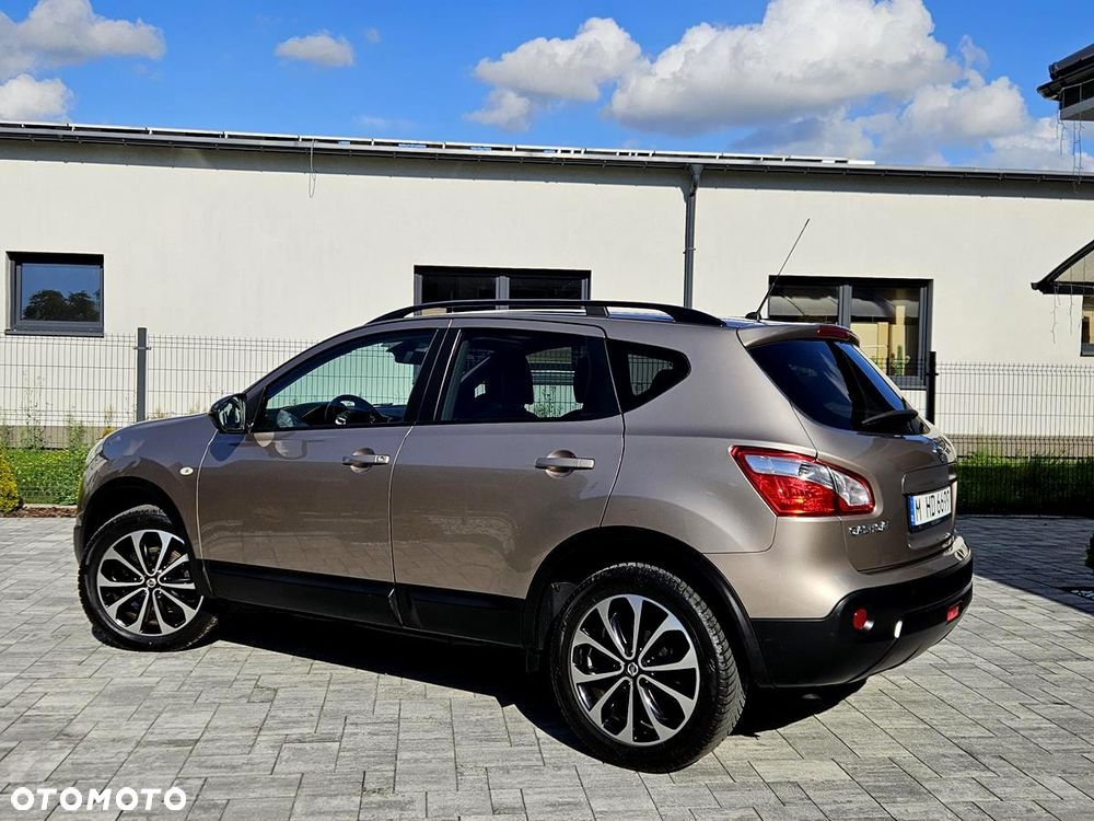 Nissan Qashqai 2.0 CVT 360 - 6