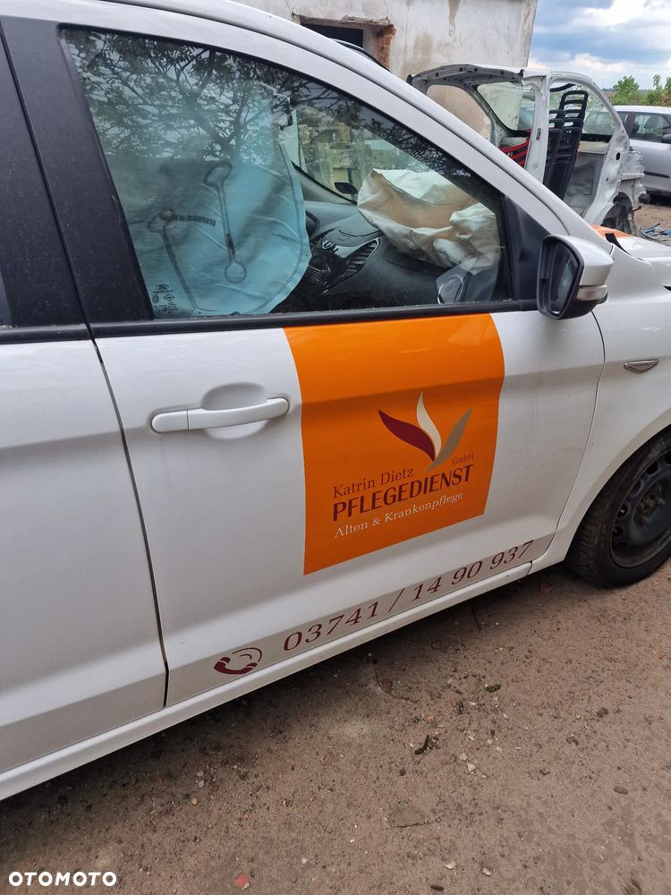 Drzwi  prawy  przód  ford  ka  plus  lift  w  kolorze  KAF - 2