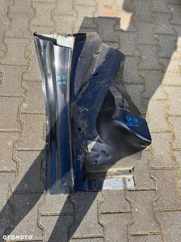 Audi A4 B9 8W próg prawy tył