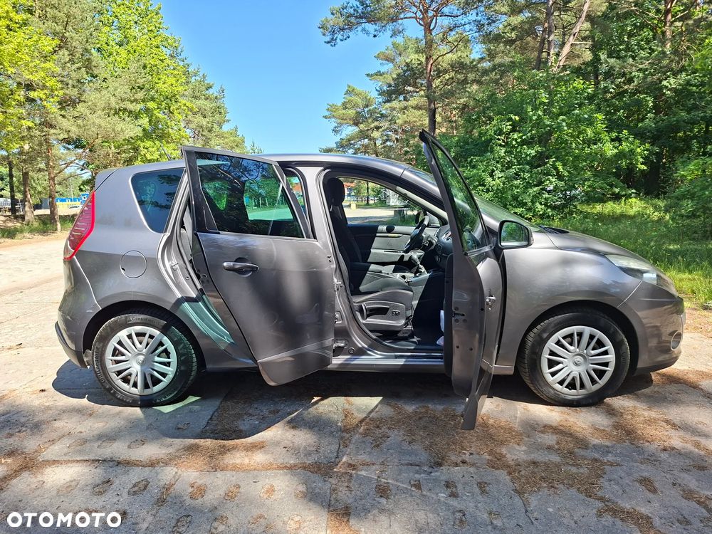 Renault Scenic 1.4 16V TCE Bose Edition - 9