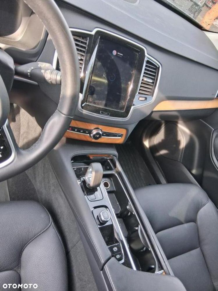 Volvo XC 90 - 27