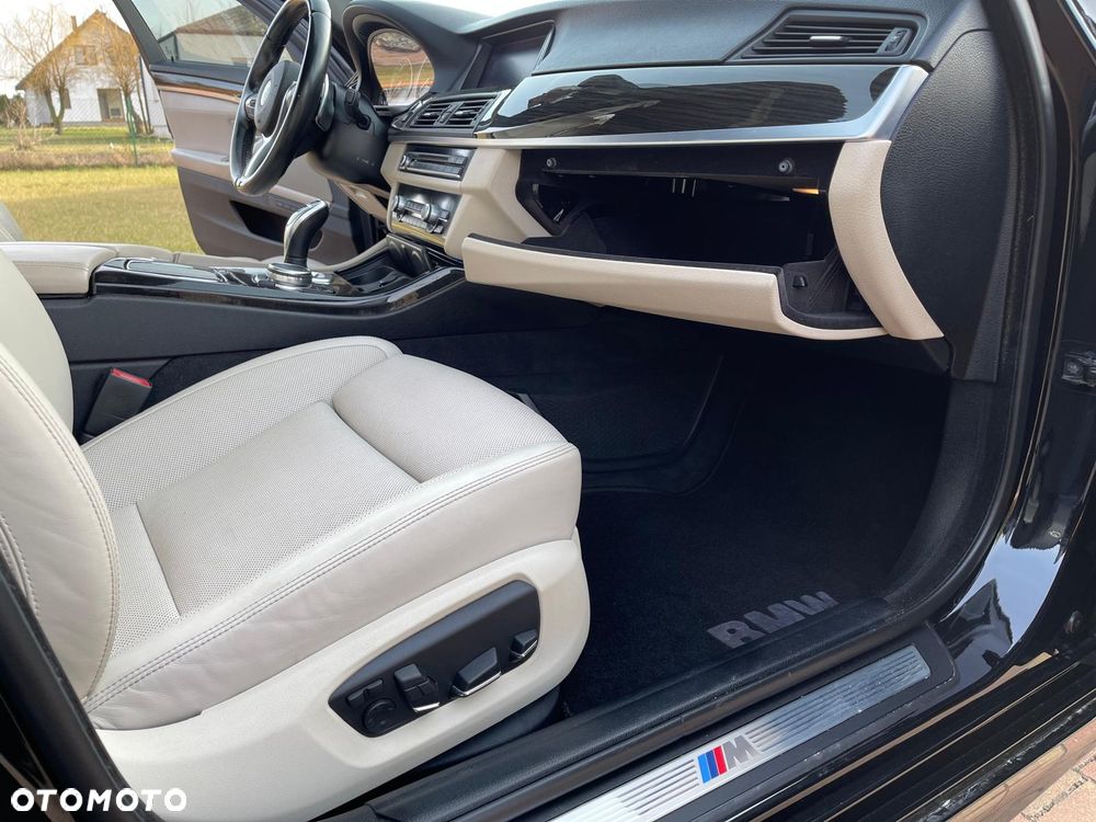 BMW Seria 5 535i - 22