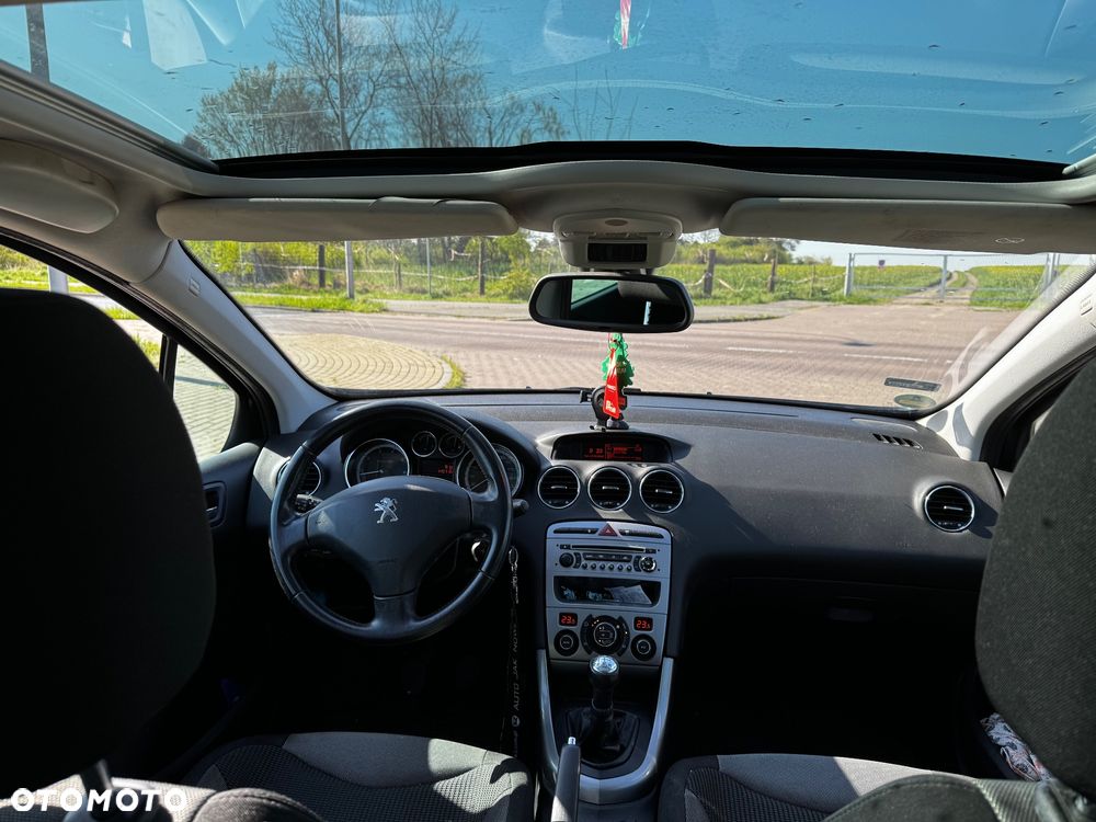 Peugeot 308 1.6 Premium - 6