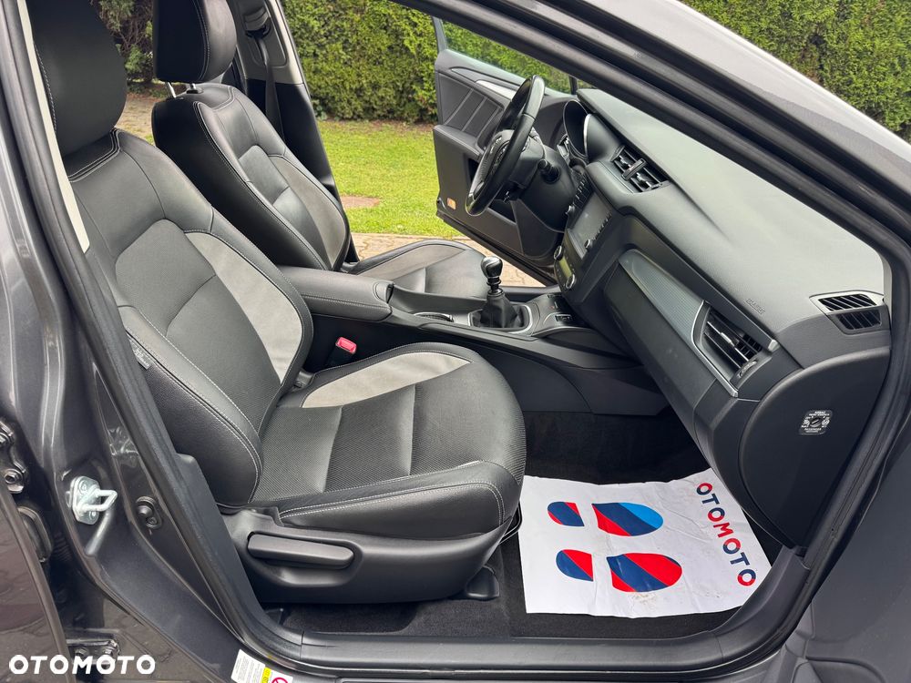 Toyota Avensis Touring Sports 1.8 Edition S+ - 30
