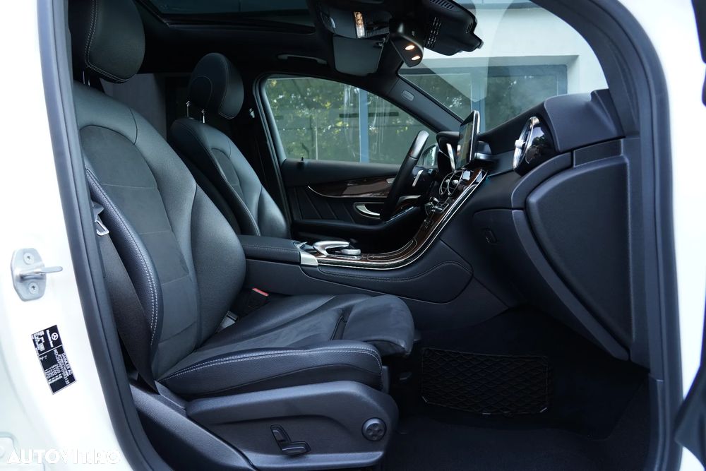 Mercedes-Benz GLC 220 d 4MATIC 9G-TRONIC AMG Line - 10