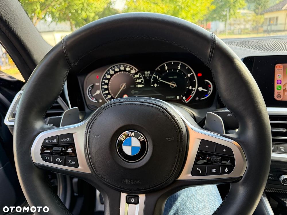 BMW Seria 3 320d xDrive M Sport - 11