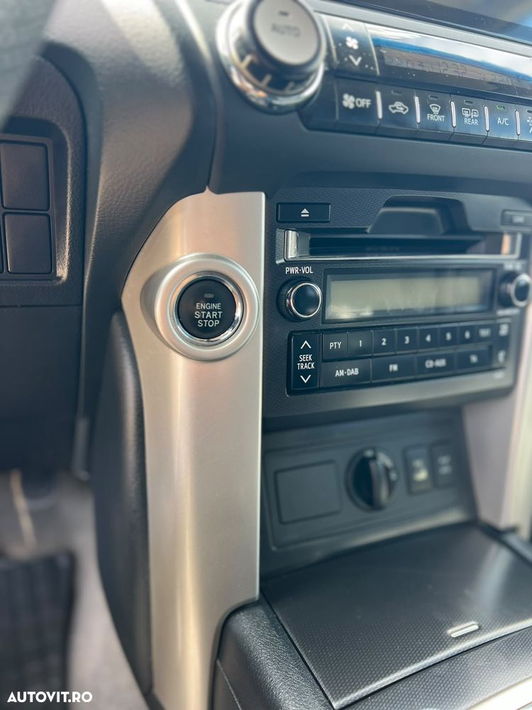 Toyota Land Cruiser 3.0l Turbo D-4D Aut. Luxury - 14