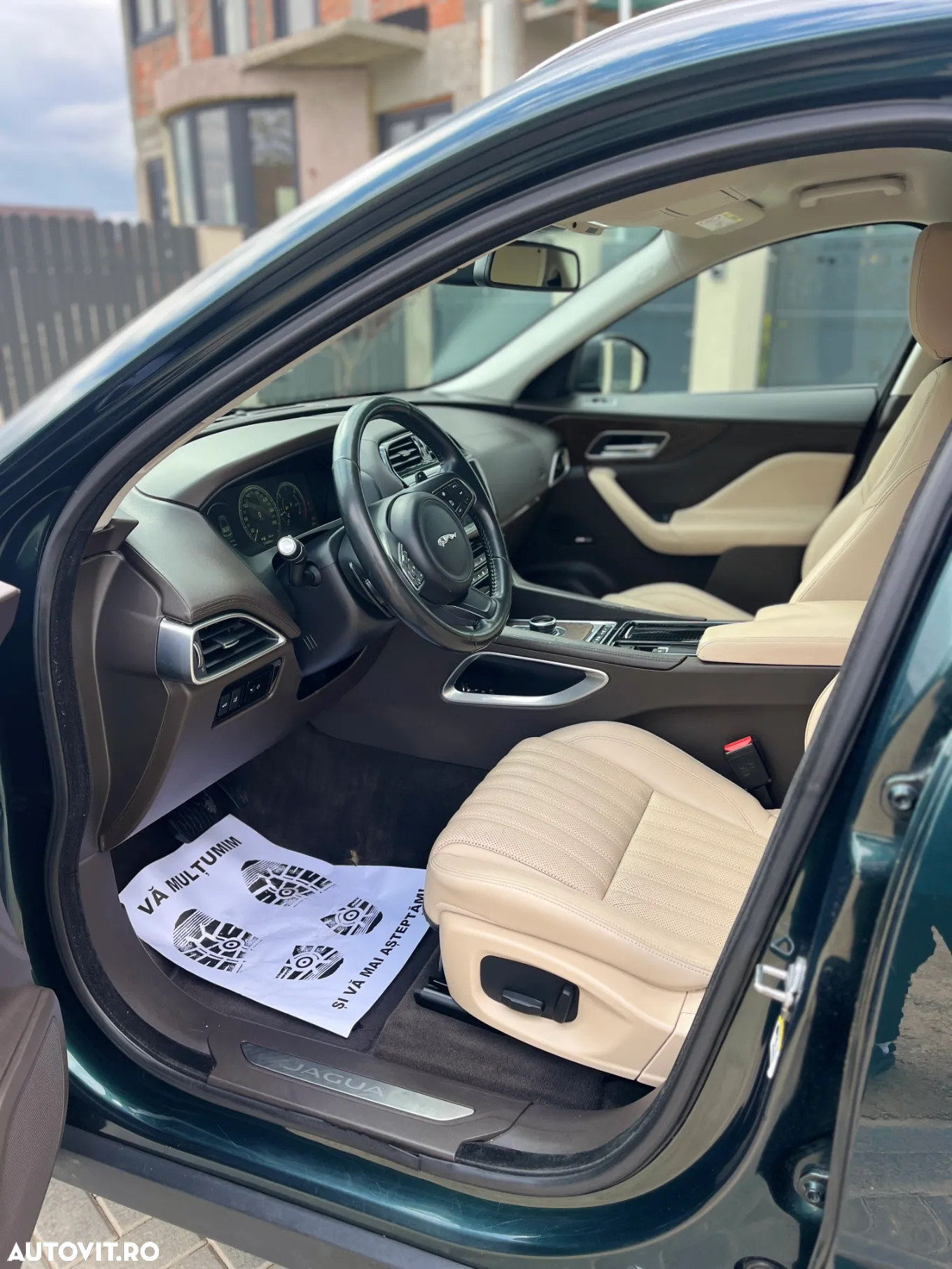 Jaguar F-Pace 20d AWD Portfolio - 6