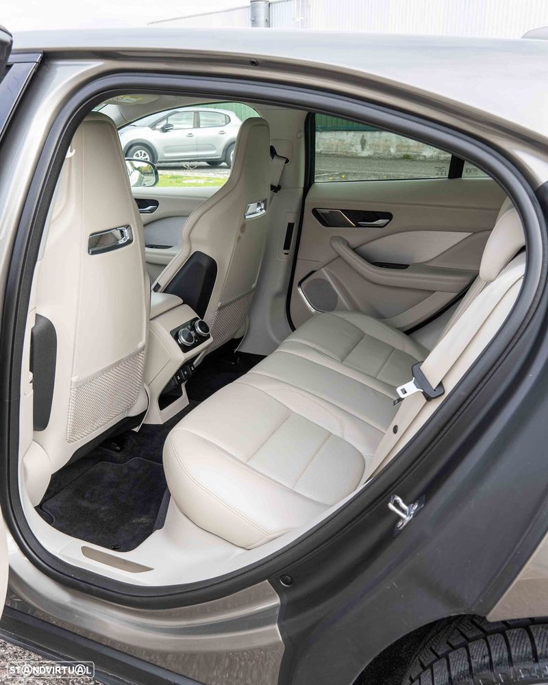 Jaguar I-Pace EV400 AWD R-DYNAMIC HSE - 17
