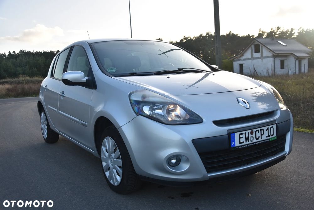 Renault Clio - 8