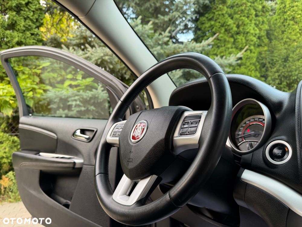 Fiat Freemont 2.0 Multijet 16V DPF Automatik Allrad Black Code - 24