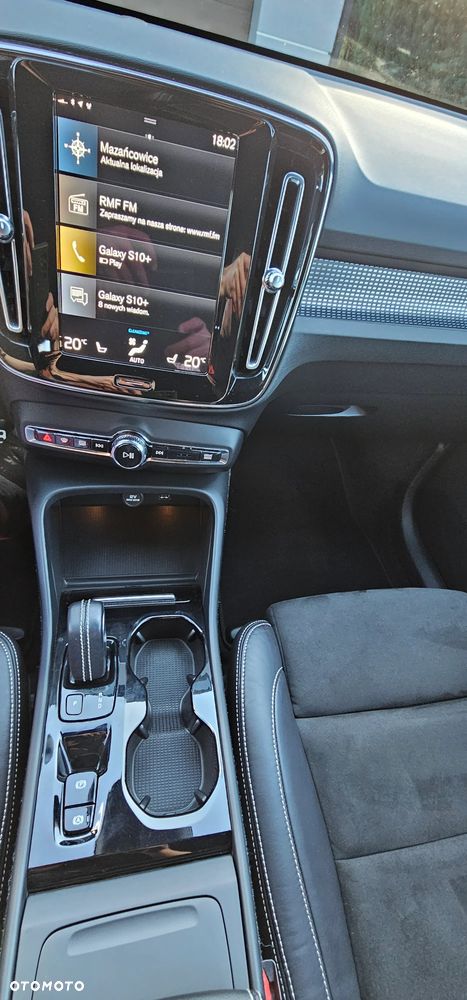 Volvo XC 40 T3 R-Design - 12
