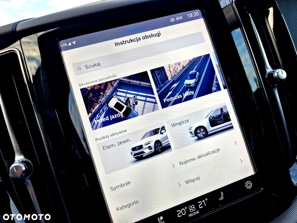 Volvo XC 60 B4 D Plus Bright - 24