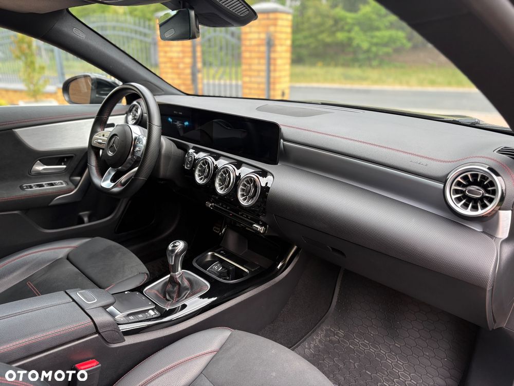 Mercedes-Benz CLA - 20