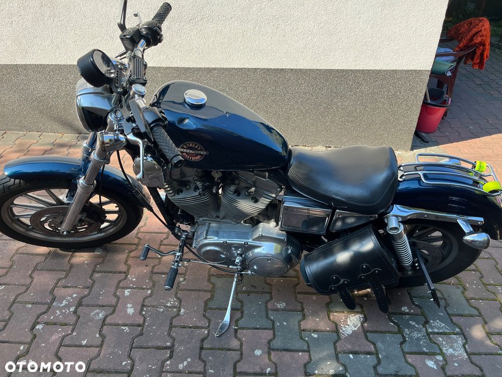 Harley-Davidson Sportster Custom 883C - 1
