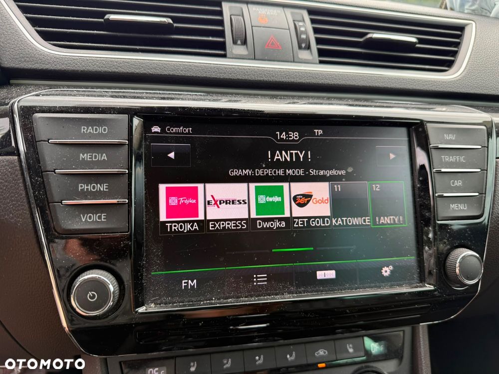 Skoda Superb 2.0 TSI L&K DSG - 19