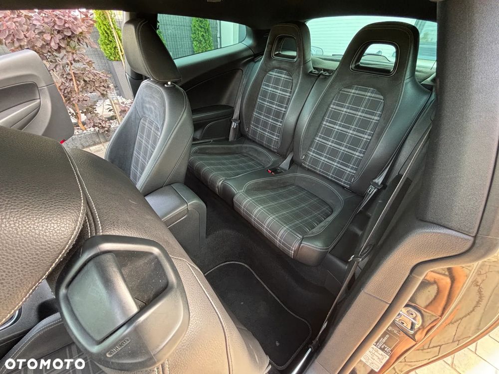 Volkswagen Scirocco 1.4 TSI Edition - 9