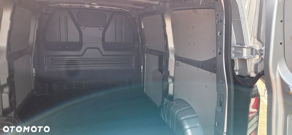Ford TRANSIT CUSTOM VAN V710 L1H1 FWD - 17