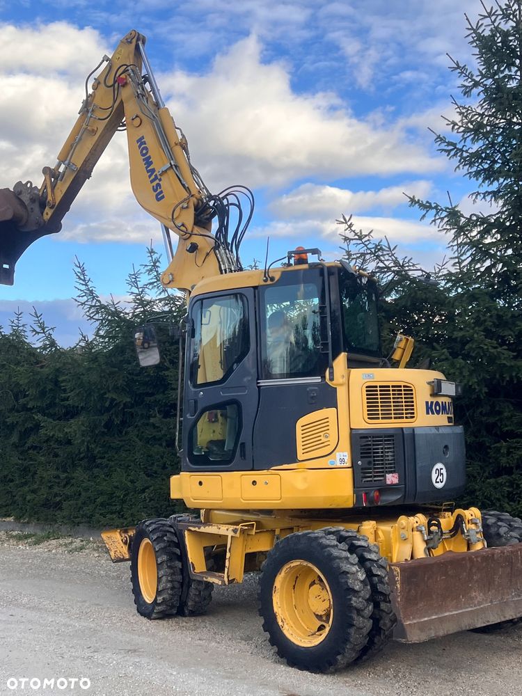 Komatsu Koparka kołowa KOMATU PW98MR-8 10ton 4x4x4 ośki skrętne Ramię 3x łamane BEZ DPF i ADBLUE 4 cyl dodatkowe wyjścia hydr Pług Podpory  2012 szybka zwinna Prosto z importu 1 właściciel Cat TEREX Liebherr Wacker Pw 98 Mr 8 11 - 24