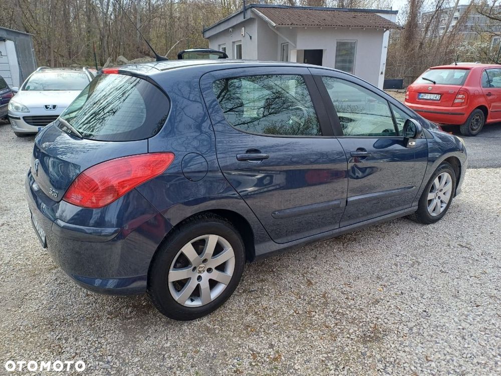 Peugeot 308 - 3