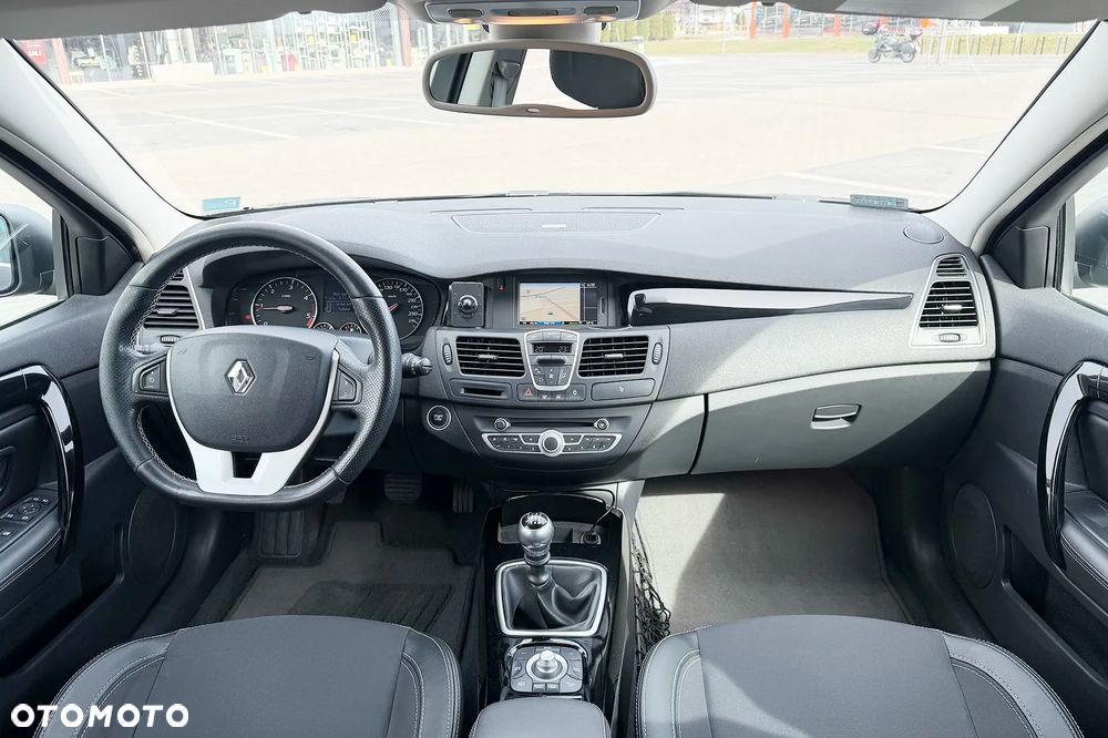 Renault Laguna 2.0 dCi Bose Edition - 16