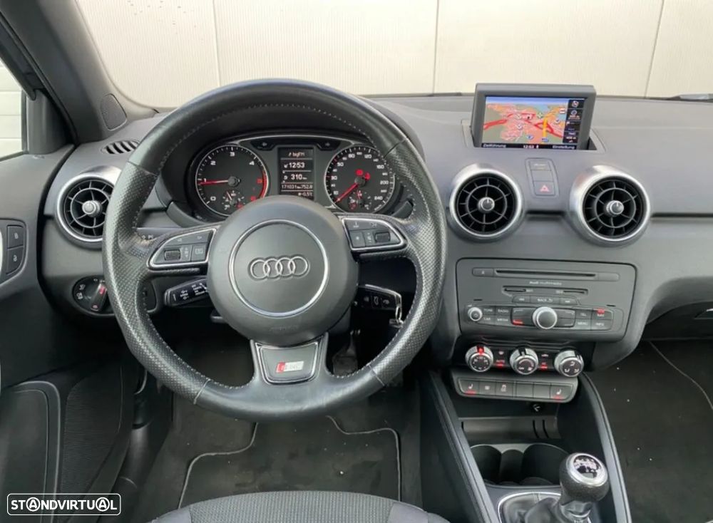 Audi A1 1.6 TDI S-line - 9
