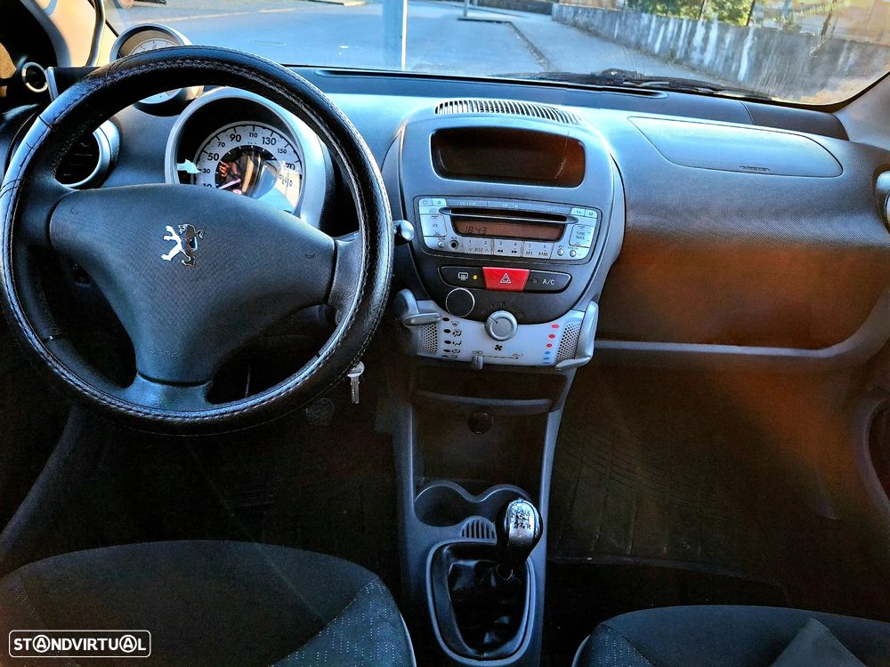 Peugeot 107 1.0 Urban - 3