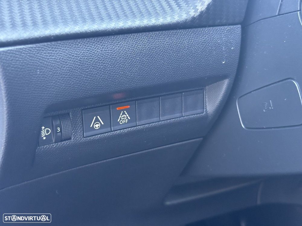 Peugeot e-2008 50 kWh Allure Pack - 16