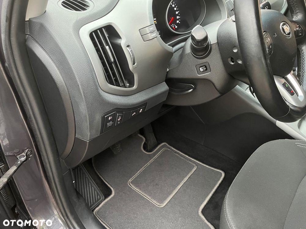 Kia Sportage - 16