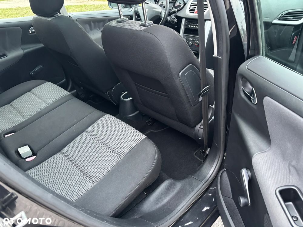 Peugeot 207 120 VTi Premium - 17