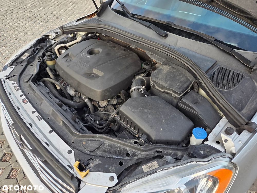 Volvo XC 60 T5 AWD Geartronic Momentum - 21