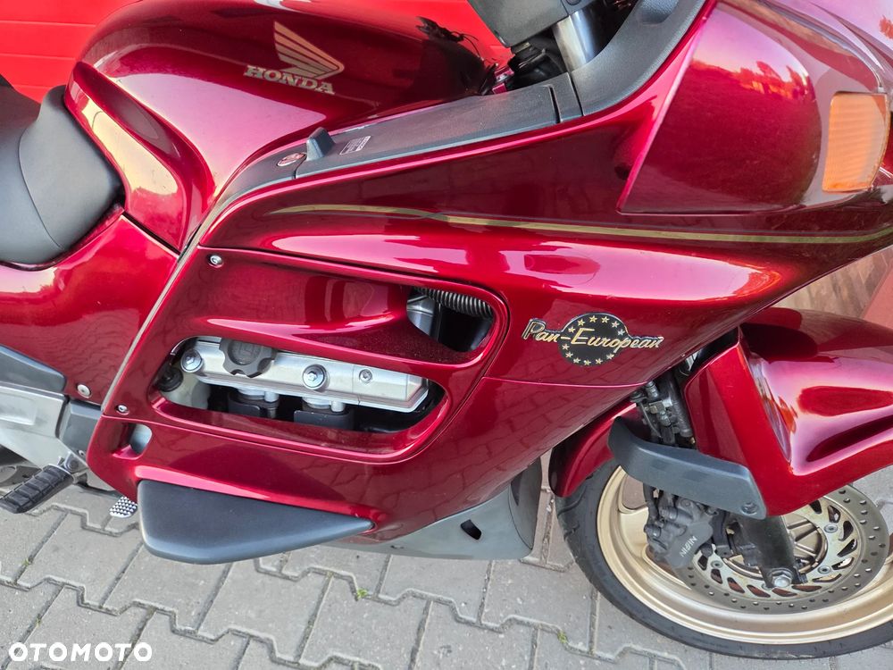 Honda ST - 8