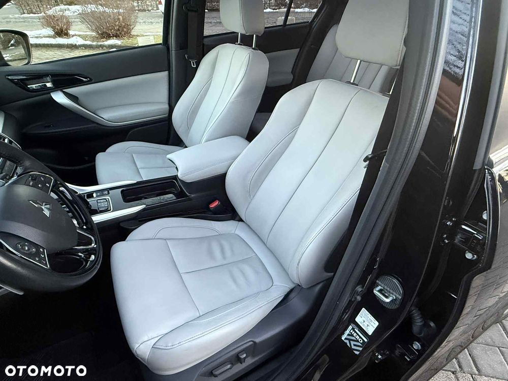 Mitsubishi Eclipse Cross 2.4 PHEV Instyle Plus - 23