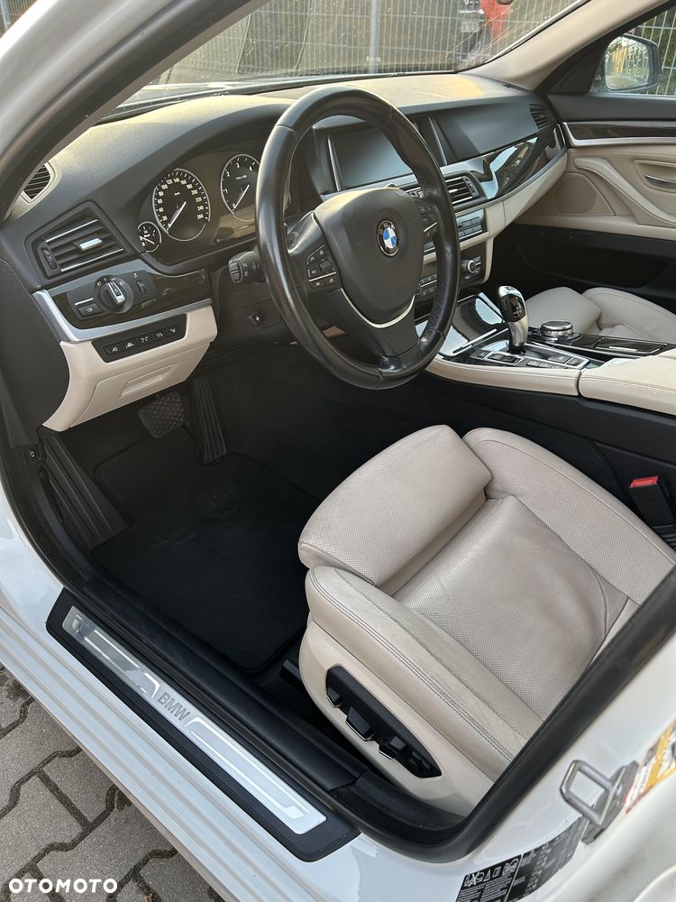 BMW Seria 5 520d xDrive Luxury Line - 22