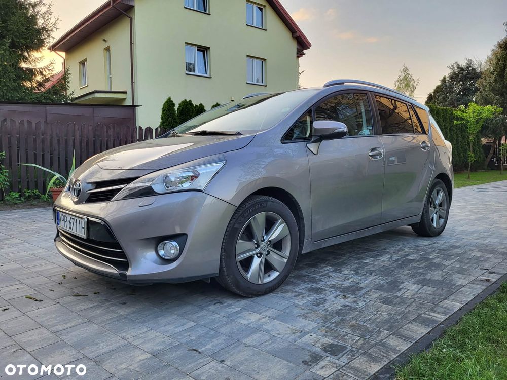 Toyota Verso 1.8 Prestige EU6 - 1