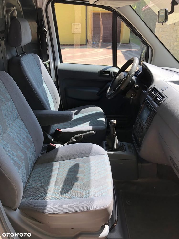 Ford TRANSIT COONECT T230L 1.8TDCI - 10