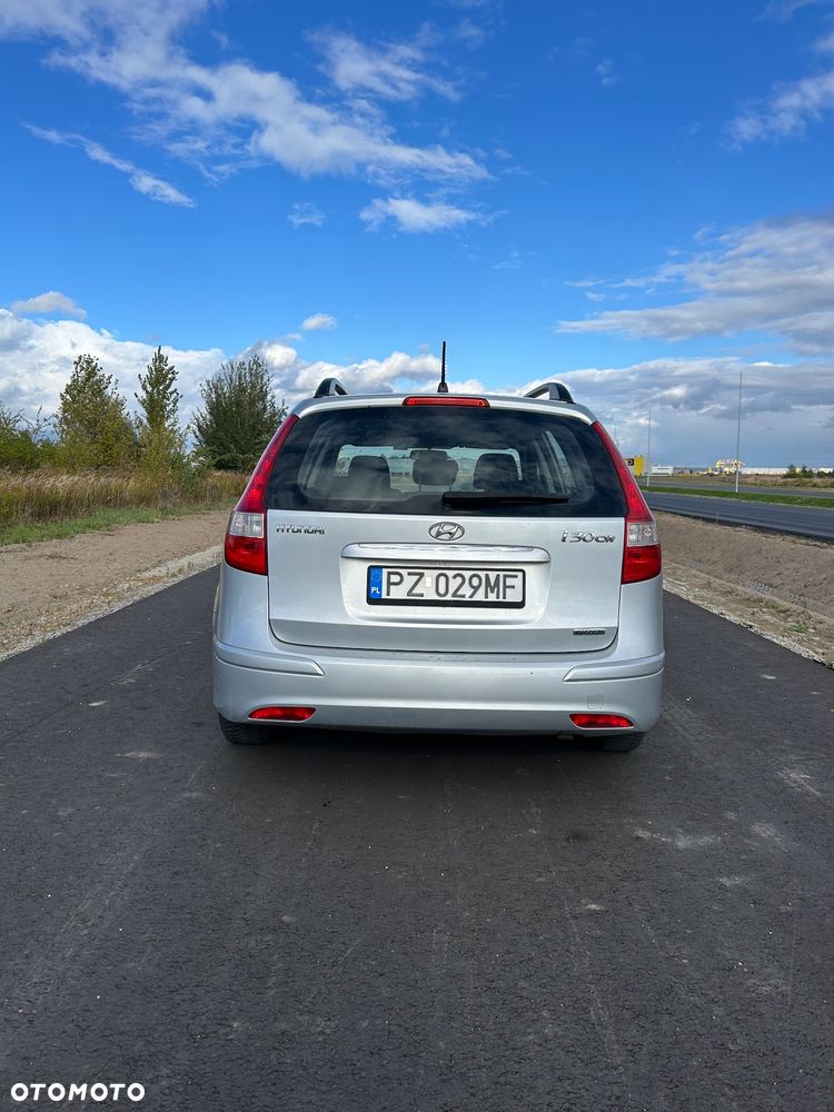 Hyundai I30 2010 photo 3