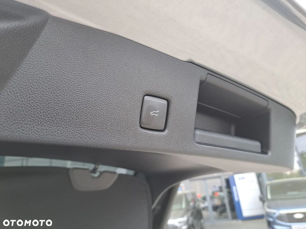 Ford Kuga 2.0 EcoBlue AWD ST-Line X - 14