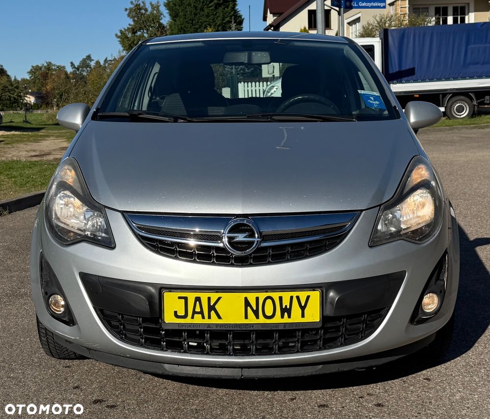 Opel Corsa 1.2 16V Edition / Active - 2