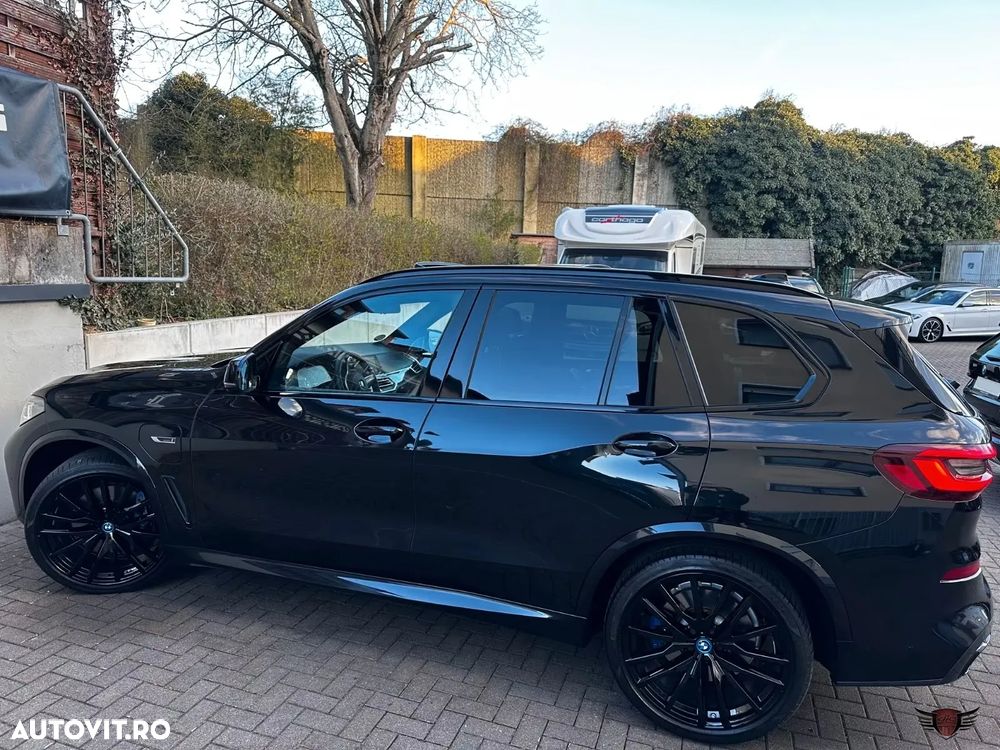 BMW X5 xDrive45e - 33